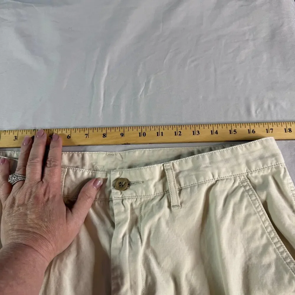 Levi’s Cargo Shorts Mens 34 Beige Khaki Utility Pockets Casual Outdoor Hiking